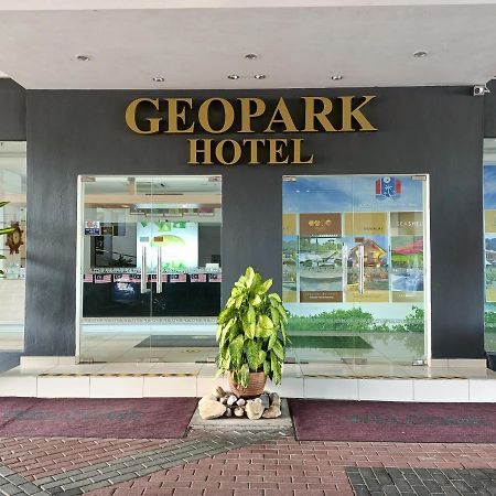 Geopark Hotel Kuah Langkawi Екстер'єр фото